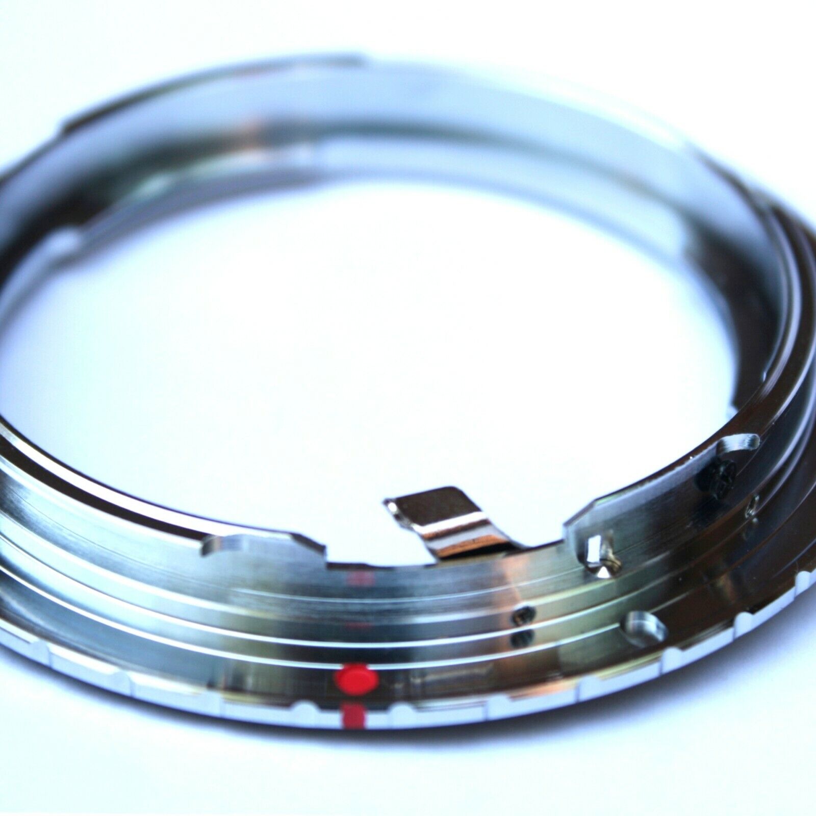 Nikon F AI AF lens to Canon EOS body adapter